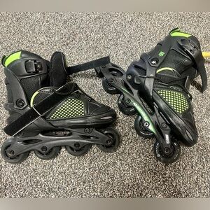 Mongoose Rollerblades Kids Adjustable Size 1-4